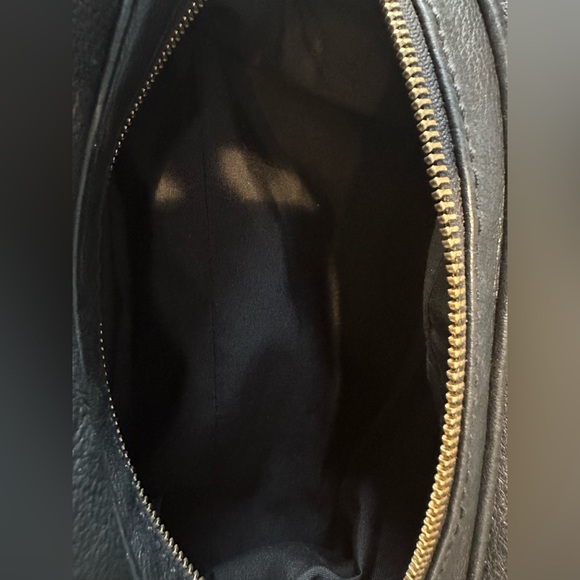 Marc Jacobs Pebbled Leather Handbag with Shoulder Strap - Picture 12 of 16